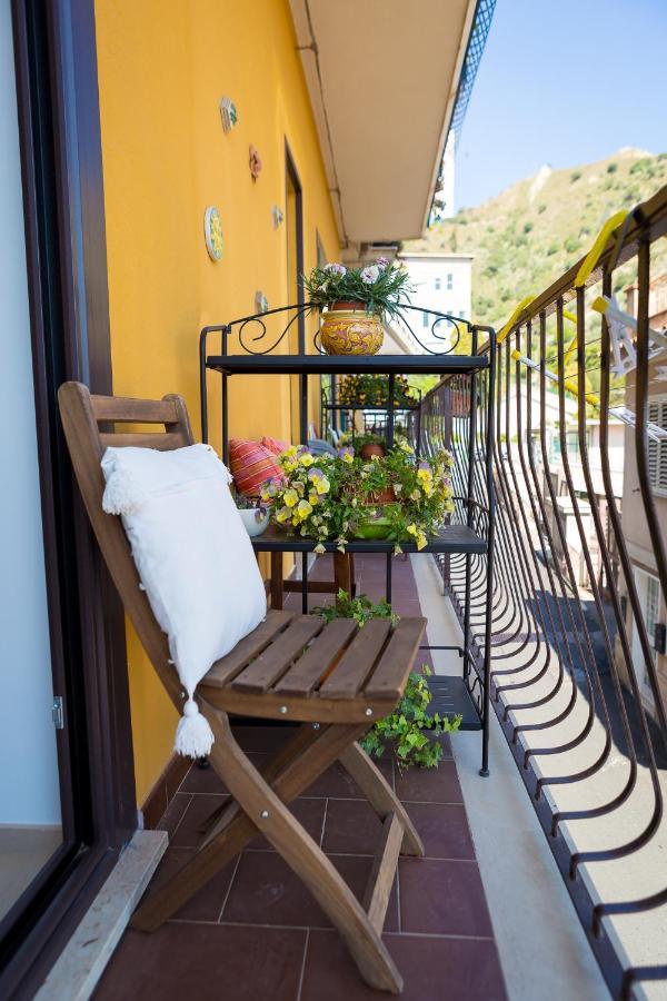 B&B La Casa Gialla Taormina Exterior foto