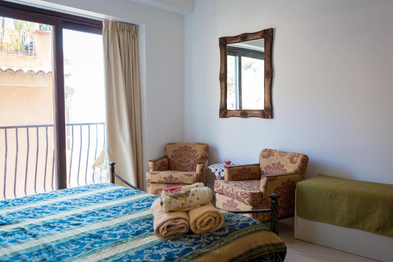 B&B La Casa Gialla Taormina Exterior foto